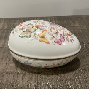 Vintage 1974 Avon Egg Shaped Trinket / Jewelry Storage Dish with 24K Gold Trim